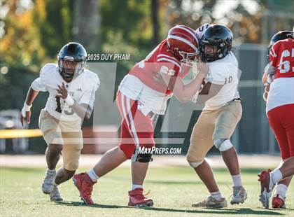 Thumbnail 2 in FR: Servite @ Mater Dei photogallery.