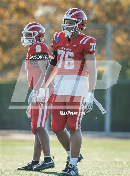 Thumbnail 1 in FR: Servite @ Mater Dei photogallery.