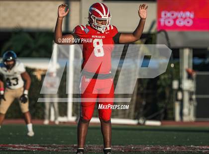 Thumbnail 2 in FR: Servite @ Mater Dei photogallery.