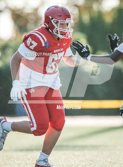 Thumbnail 2 in FR: Servite @ Mater Dei photogallery.