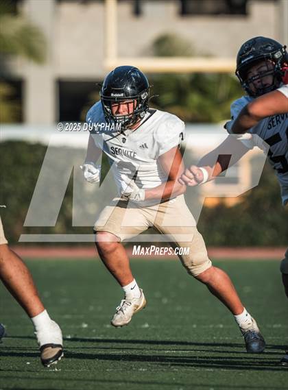 Thumbnail 1 in FR: Servite @ Mater Dei photogallery.