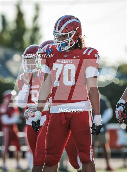 Thumbnail 3 in FR: Servite @ Mater Dei photogallery.