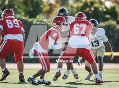 Thumbnail 2 in FR: Servite @ Mater Dei photogallery.