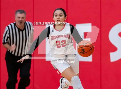 Thumbnail 3 in JV: Boerne Champion vs Fredericksburg photogallery.