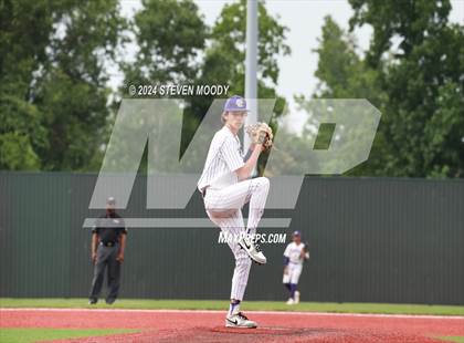Thumbnail 2 in Central Catholic @ Opelousas Catholic (LHSAA Division IV Select Semifinal) photogallery.