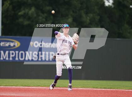 Thumbnail 2 in Central Catholic @ Opelousas Catholic (LHSAA Division IV Select Semifinal) photogallery.
