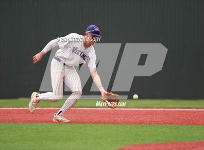 Thumbnail 2 in Central Catholic @ Opelousas Catholic (LHSAA Division IV Select Semifinal) photogallery.