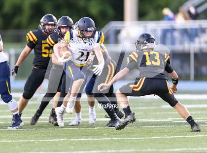 Thumbnail 3 in Whitnall @ West Allis Central photogallery.