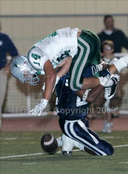 Thumbnail 3 in Loyola vs. De La Salle photogallery.