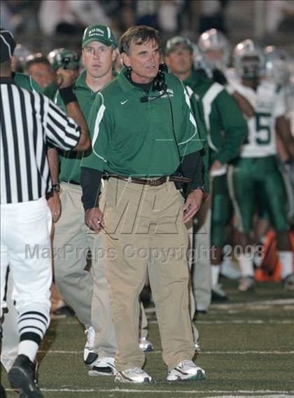 Thumbnail 1 in Loyola vs. De La Salle photogallery.
