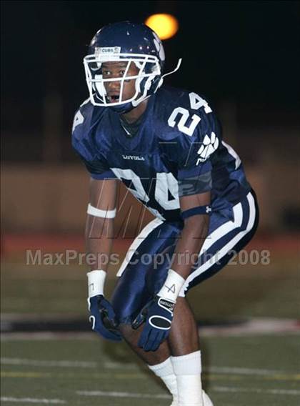 Thumbnail 1 in Loyola vs. De La Salle photogallery.