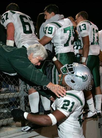 Thumbnail 3 in Loyola vs. De La Salle photogallery.