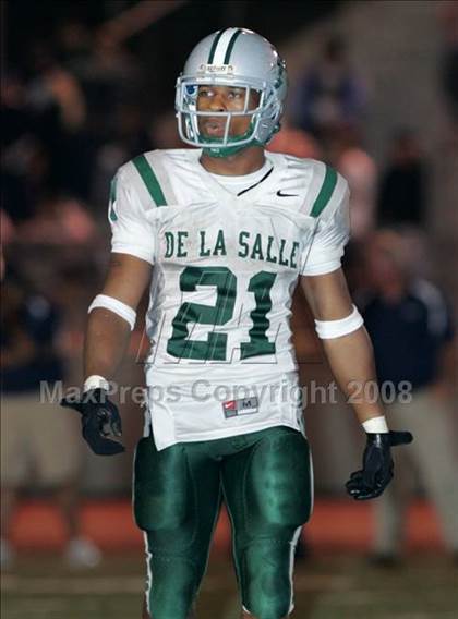 Thumbnail 1 in Loyola vs. De La Salle photogallery.