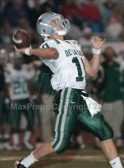 Thumbnail 3 in Loyola vs. De La Salle photogallery.