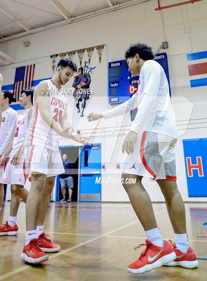 Thumbnail 2 in Sacramento Adventist vs. Sacramento Waldorf (CIF SJS D6 Semifinal) photogallery.