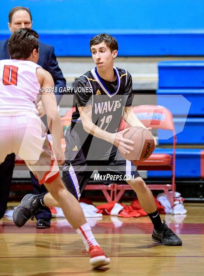 Thumbnail 2 in Sacramento Adventist vs. Sacramento Waldorf (CIF SJS D6 Semifinal) photogallery.