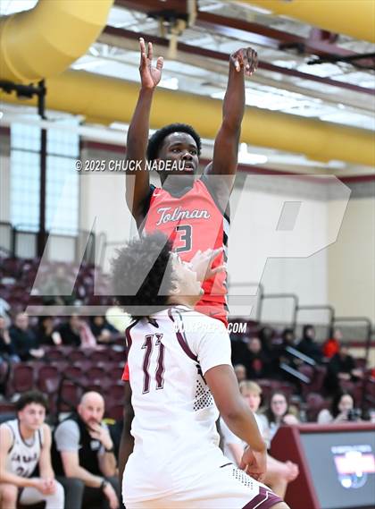 Thumbnail 1 in La Salle Academy vs. Tolman (RIIL State Elite 8) photogallery.