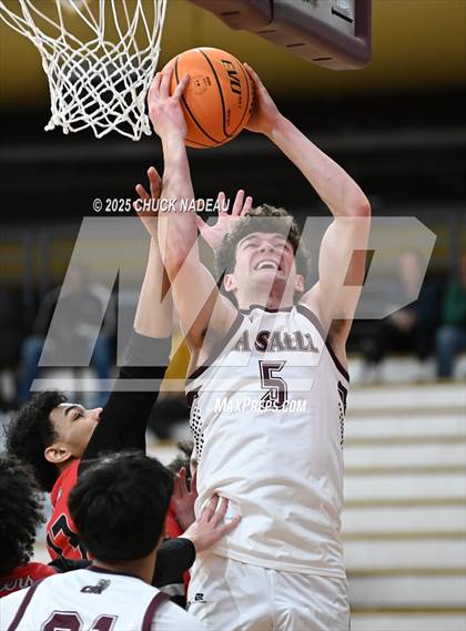 Thumbnail 1 in La Salle Academy vs. Tolman (RIIL State Elite 8) photogallery.