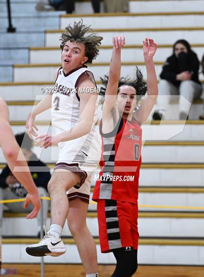 Thumbnail 2 in La Salle Academy vs. Tolman (RIIL State Elite 8) photogallery.