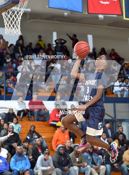 Thumbnail 3 in Plymouth vs. Rocky Mount Preparatory (News Herald Holiday Classic) photogallery.