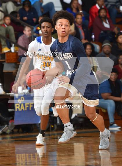 Thumbnail 1 in Plymouth vs. Rocky Mount Preparatory (News Herald Holiday Classic) photogallery.