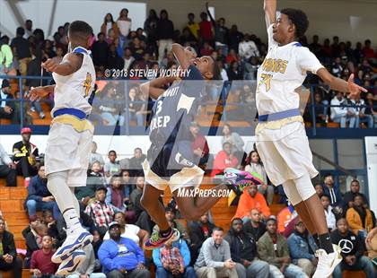 Thumbnail 2 in Plymouth vs. Rocky Mount Preparatory (News Herald Holiday Classic) photogallery.