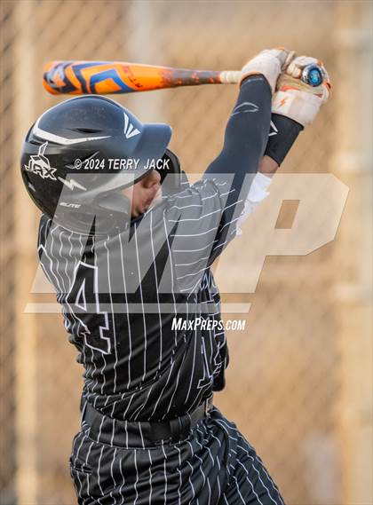 Thumbnail 3 in Orange @ Segerstrom photogallery.