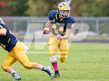 Thumbnail 2 in Kennett @ Bow photogallery.