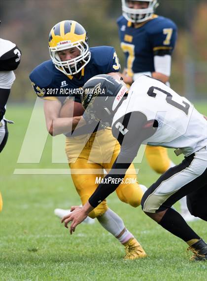 Thumbnail 3 in Kennett @ Bow photogallery.