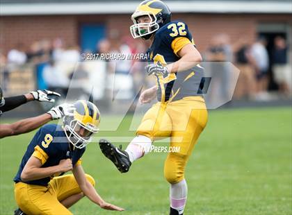 Thumbnail 3 in Kennett @ Bow photogallery.