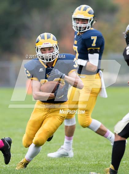 Thumbnail 1 in Kennett @ Bow photogallery.