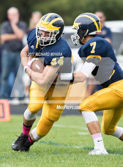 Thumbnail 1 in Kennett @ Bow photogallery.