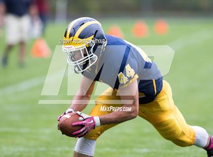 Thumbnail 3 in Kennett @ Bow photogallery.