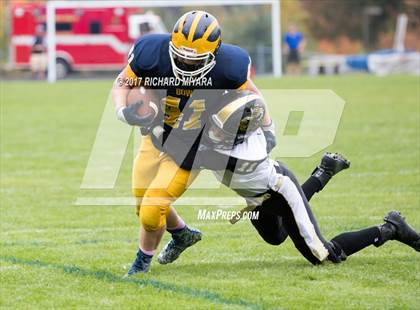 Thumbnail 1 in Kennett @ Bow photogallery.