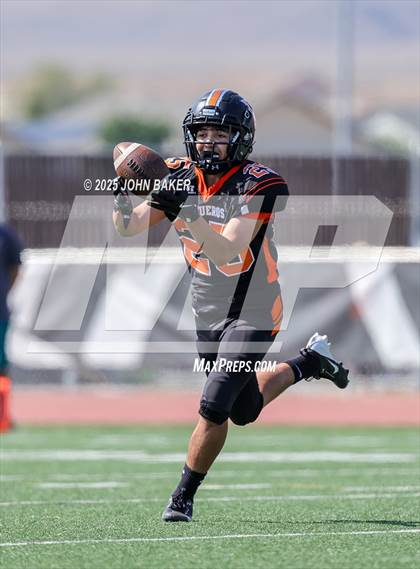 Thumbnail 2 in JV: Sparks @ Fernley photogallery.