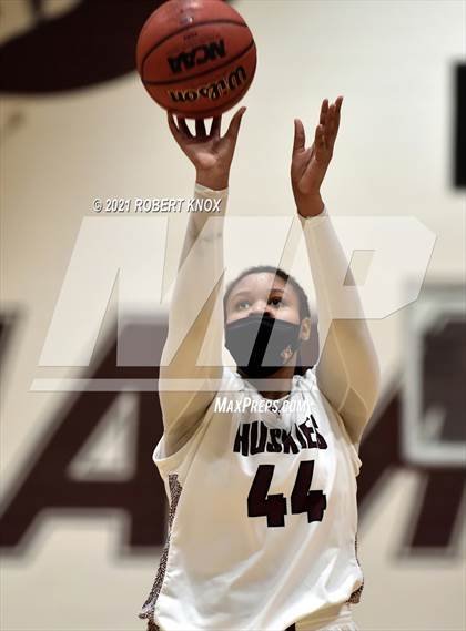 Thumbnail 3 in Basha @ Hamilton photogallery.