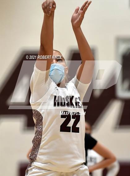 Thumbnail 3 in Basha @ Hamilton photogallery.