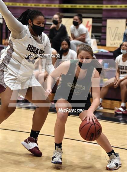 Thumbnail 2 in Basha @ Hamilton photogallery.