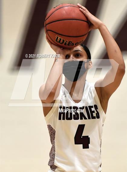 Thumbnail 1 in Basha @ Hamilton photogallery.