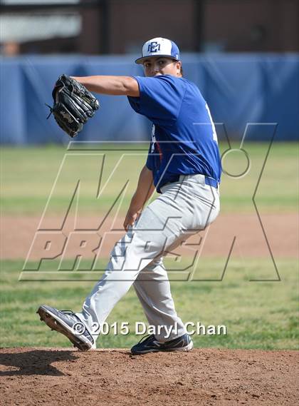 Thumbnail 3 in El Monte @ Gabrielino photogallery.