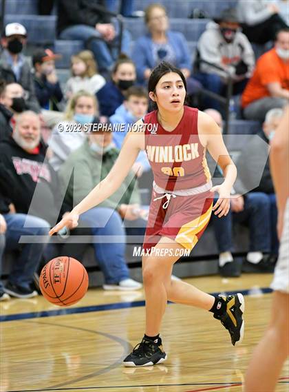 Thumbnail 3 in Winlock vs Napavine (WIAA 2B District Playoff) photogallery.