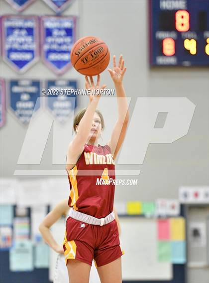 Thumbnail 3 in Winlock vs Napavine (WIAA 2B District Playoff) photogallery.