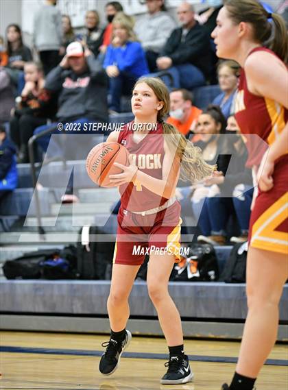 Thumbnail 2 in Winlock vs Napavine (WIAA 2B District Playoff) photogallery.