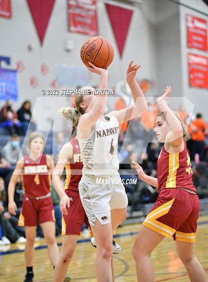 Thumbnail 3 in Winlock vs Napavine (WIAA 2B District Playoff) photogallery.