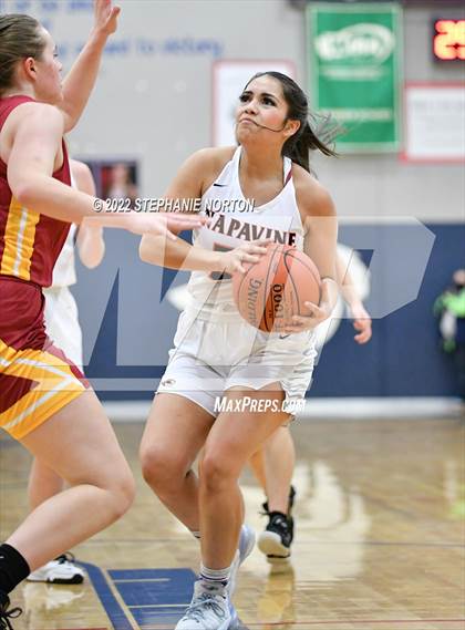Thumbnail 2 in Winlock vs Napavine (WIAA 2B District Playoff) photogallery.