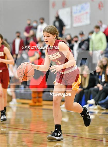 Thumbnail 1 in Winlock vs Napavine (WIAA 2B District Playoff) photogallery.