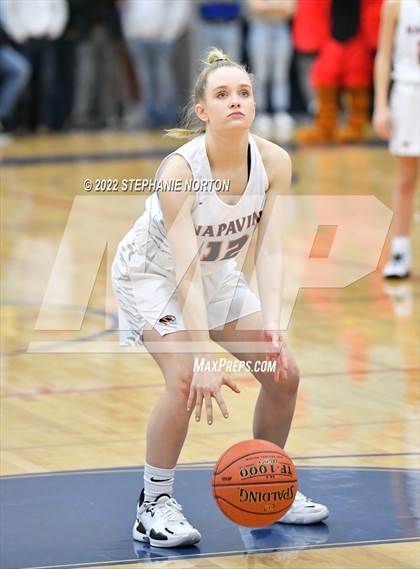 Thumbnail 2 in Winlock vs Napavine (WIAA 2B District Playoff) photogallery.