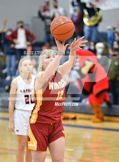 Thumbnail 2 in Winlock vs Napavine (WIAA 2B District Playoff) photogallery.