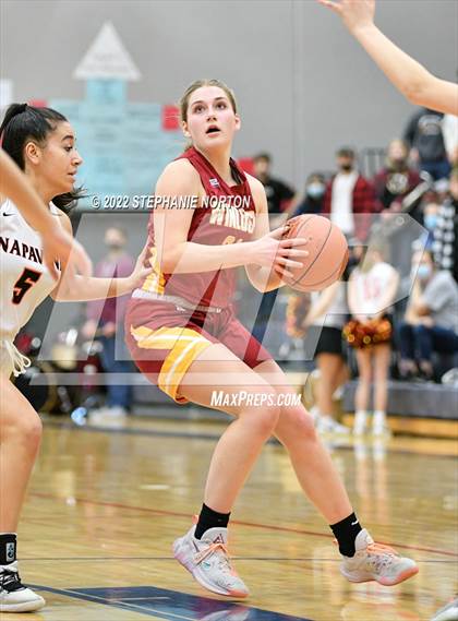 Thumbnail 2 in Winlock vs Napavine (WIAA 2B District Playoff) photogallery.