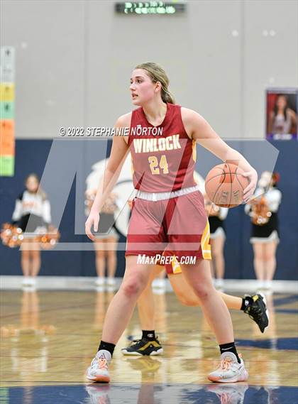Thumbnail 2 in Winlock vs Napavine (WIAA 2B District Playoff) photogallery.